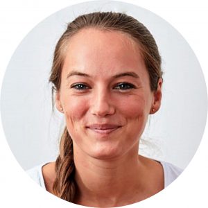 Julia Schneeganß - Vinyasa Yoga Julia Schneeganß - Vinyasa Yoga