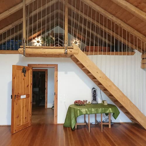 Matratzenlager Aufgang